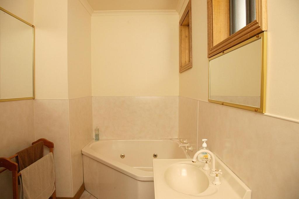 Apollo Bay Backpackers Lodge Zimmer foto