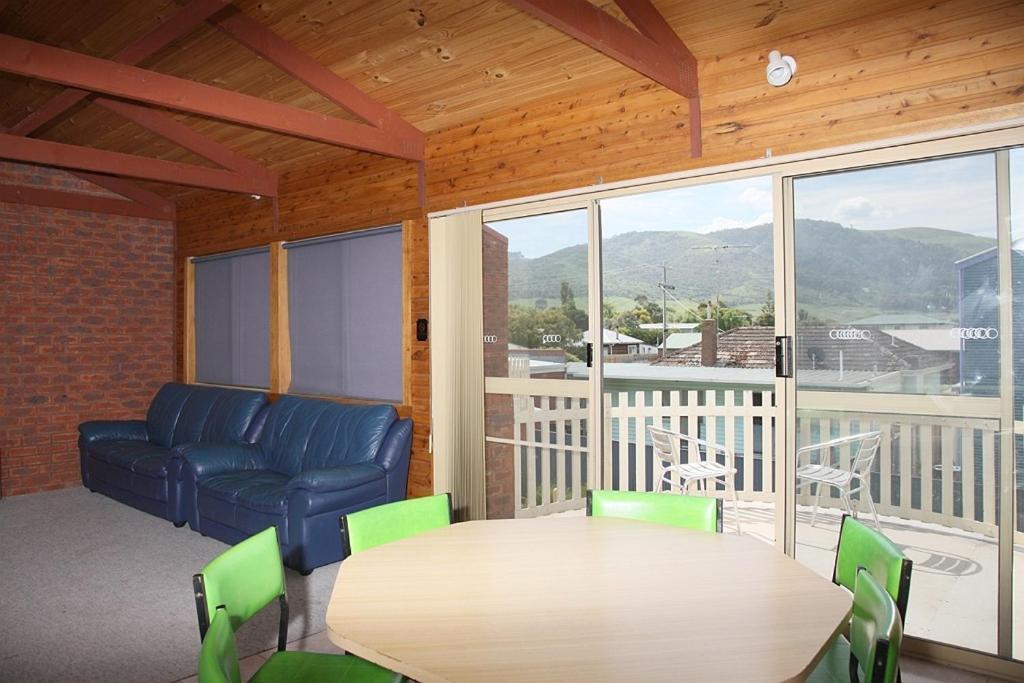 Apollo Bay Backpackers Lodge Exterior foto
